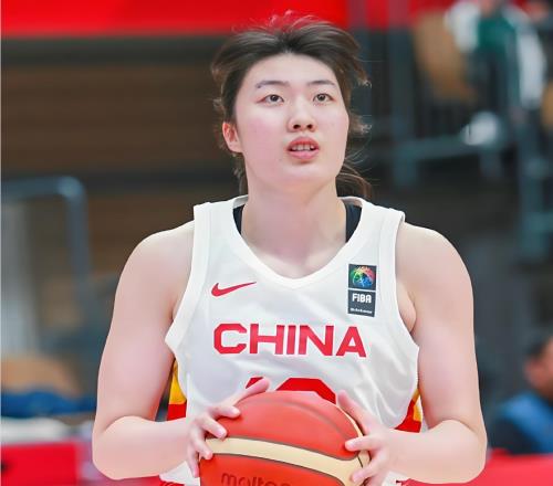 18中2！女籃首發球員表現令人失望球迷：快點送走