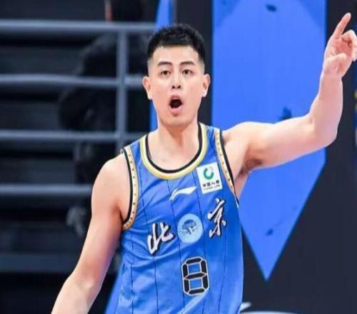 北京首鋼官宣方碩離隊，上賽季場均2.9分上海隊可能簽下麥基