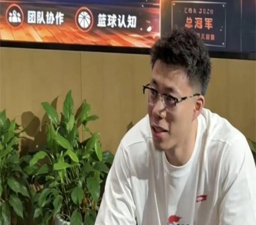 遼寧男籃基本敲定庫珀回歸，遼籃熱身賽戰勝吉林，廣東男籃新主帥現場考察焦泊喬，張鎮麟出席新活動