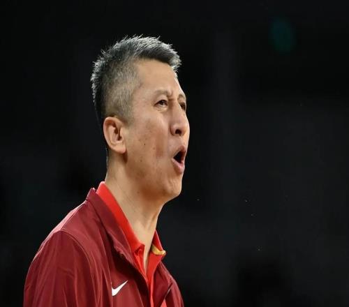中國男籃世預賽面對的三個大問題，如不解決都較嚴重