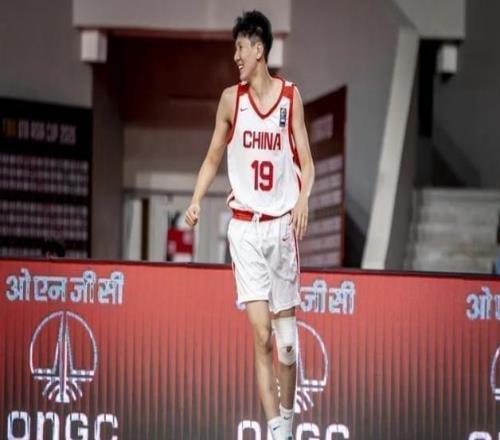 狂勝38分！中國U18男籃三戰(zhàn)全勝昂首晉級未來可期