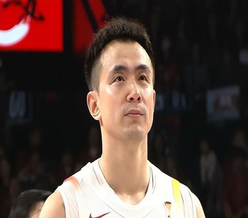 中國男籃世預(yù)賽五大后衛(wèi)基本敲定！趙繼偉搭檔聯(lián)賽MVP，胡明軒獲重用