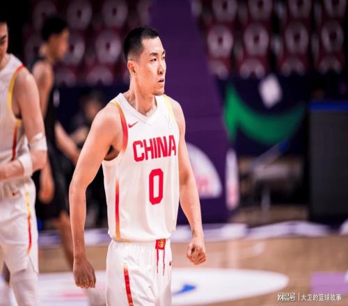頂替高詩巖進國家隊，2場比賽合計8分3次助攻，郭士強選人再遭質疑