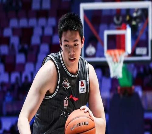 CBA最新消息！2米07中鋒加入廣東宏遠，陳盈駿留在北京首鋼