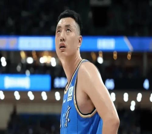 北京大勝美國球隊(duì)！6人上雙，王凱+孫亞輝轟41分，全隊(duì)三分精準(zhǔn)！