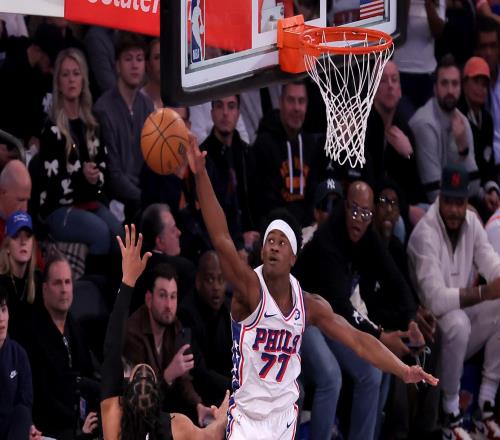 詹蜜風采！NBA官方曬VJ埃奇庫姆追身大帽集錦詹姆斯親自點贊