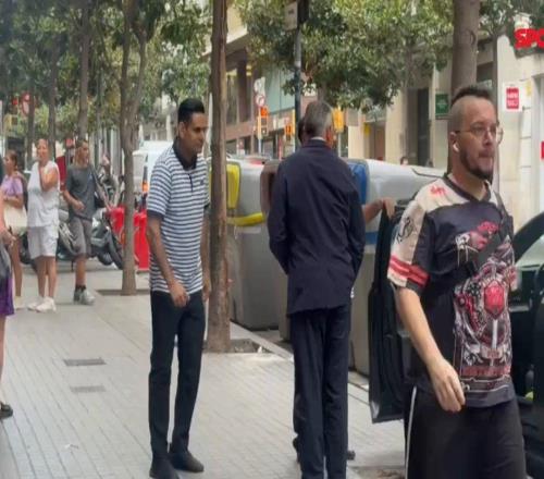 每體：巴薩副主席與利瓦科維奇共進(jìn)午餐，慶祝加盟