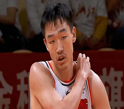 廣東男籃三舊將現狀：劉曉宇敲定下家，31歲神射手無人問津