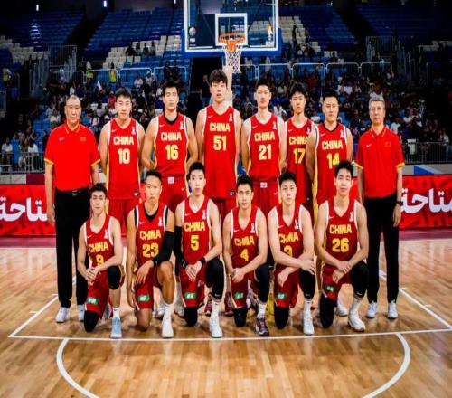 中國男籃8357大勝卡塔爾，三大優(yōu)勢(shì)明顯，楊瀚森降維打擊，球員評(píng)分：趙繼偉4.8分