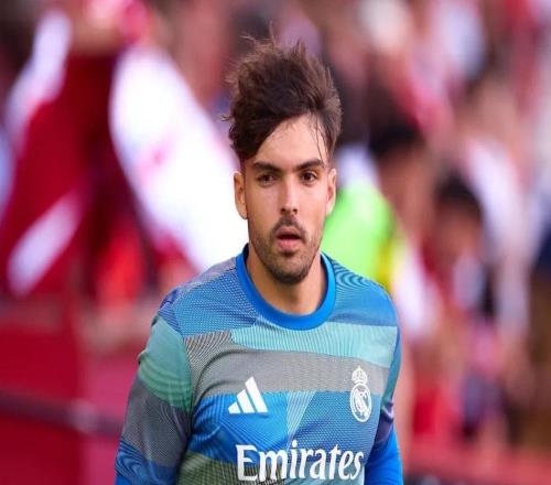 皇馬陣容洗牌：兩新星外租練級，22歲中鋒憑穆帥信任留隊