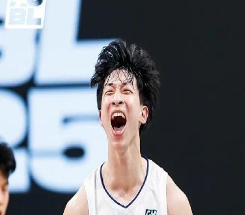 媒體人：廣州男籃從四川購得CBA狀元簽主教練人選也在接洽中