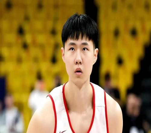 對陣喀麥隆！男籃首發5虎預測：高詩巖替補，趙繼偉搭檔胡金秋
