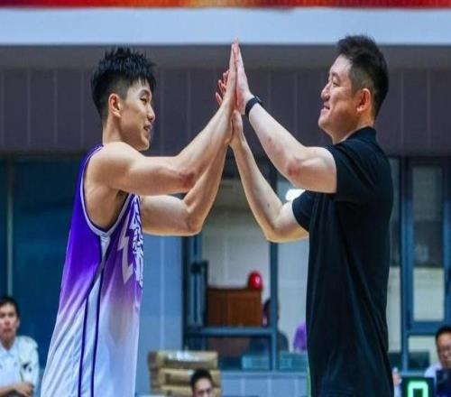 媒體人：廣州龍獅交易來四川的狀元簽，最后悔的會不會是石奎