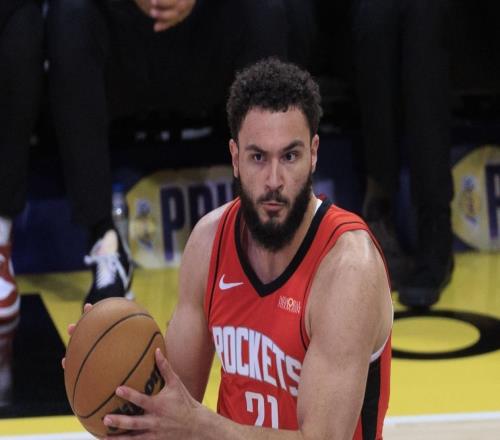 場均6+3+1！火箭25歲舊將告別NBA，遠赴歐洲效力！平均年薪150萬