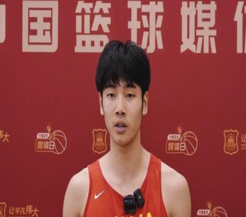 中國男籃熱身賽名單出爐！高詩巖在列趙繼偉領銜，廣東2人入選