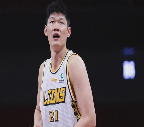 CBA狂野一日！2筆大交易誕生，4人完成簽約，胡金秋交易被喊停