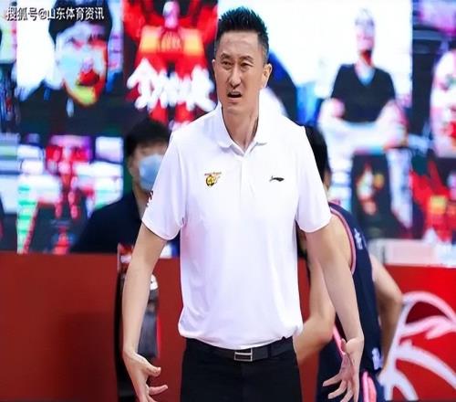 兩名外教空降首鋼！李楠迎來強(qiáng)援，廣東三冠功臣重返，新賽季穩(wěn)了