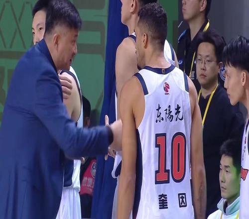 再見了,廣東隊!CBA暴力鋒線去向曝光,將加盟歐洲聯賽