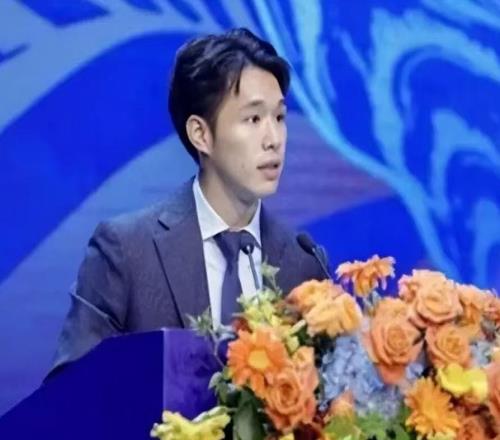 宏遠早報！小陳總主導大交易，550萬永久簽下王少杰傳奇談杜鋒下課！