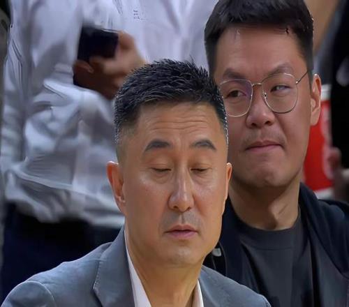 廣東男籃追逐榜眼簽失敗！杜鋒朱芳雨下課后，徹底更換建隊(duì)思路