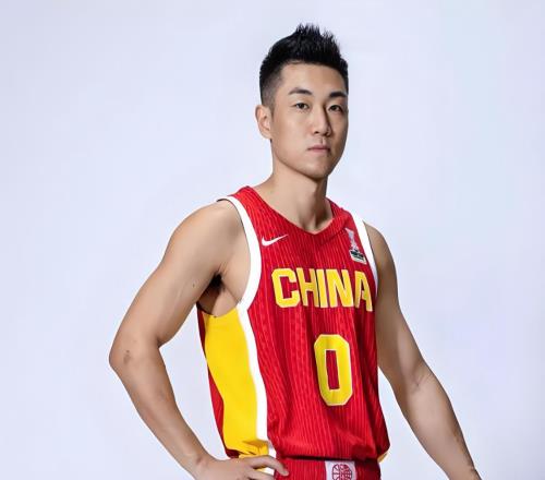 破案了！高詩巖點解無緣熱身賽中國男籃給出了解答