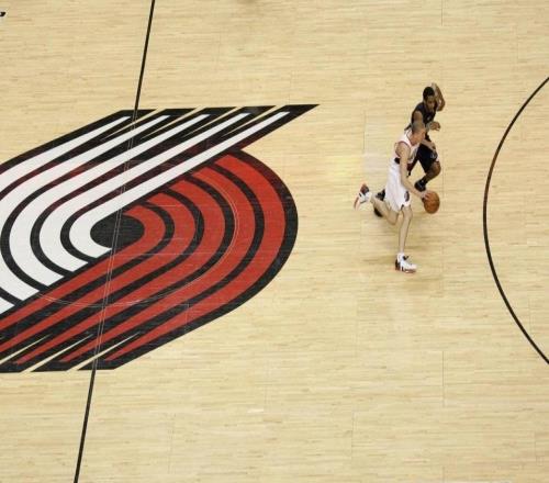 ESPN名記：開拓者與市政關(guān)系急劇惡化，周一會(huì)談或成“全面宣戰(zhàn)”