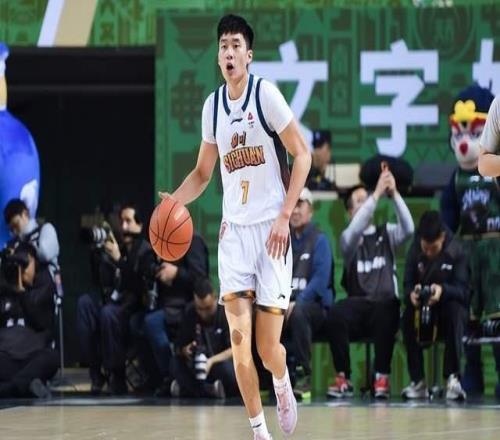 場均12.7分！遼籃盯上20歲潛力新星，或成趙繼偉接班人，撐起未來