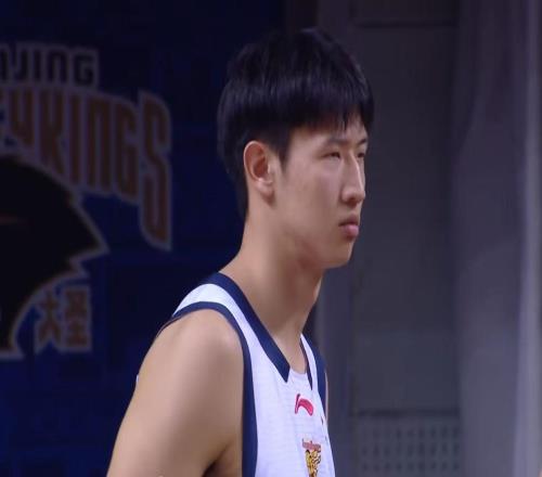 索要楊溢+黃明依江蘇榜眼簽選擇曹芷豪，或“1換多”交易廣東隊
