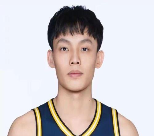 宏遠早報！小陳總霸氣決定，朱芳雨完成交接正式離隊，04鋒線將續(xù)約！