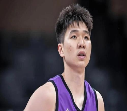 官宣簽約！大學頂級后衛轉戰NBL，只為躲過四川男籃