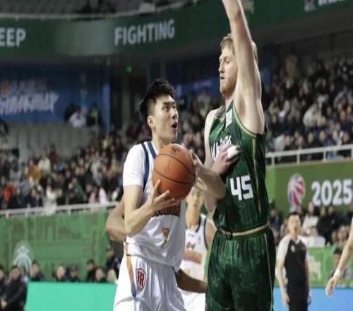 CBA年輕后衛段睿騏將與遼寧男籃簽約四年