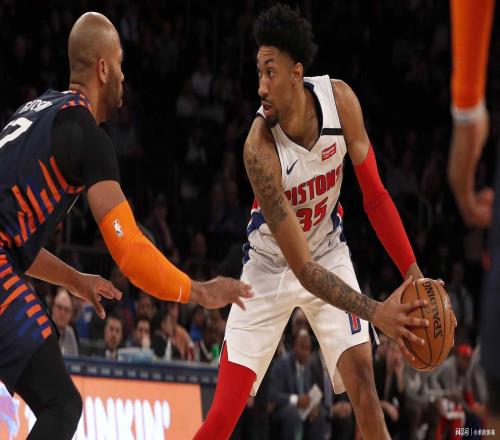 曾被譽為哈登接班人的火箭舊將，巔峰期場均21+9，如今31歲在NBA無球可打