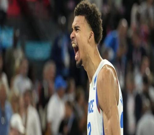 時隔兩年重披法國隊戰袍！文班渴望FIBA賽事：眼下我并不想念NBA
