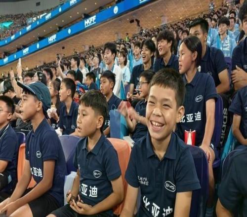 曼城與國際米蘭香港上演豪門對(duì)決最大的贏家卻是