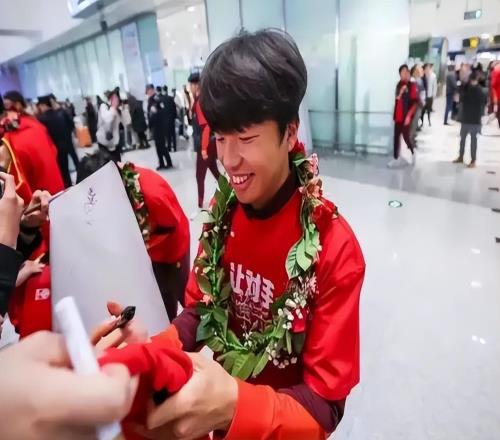 重慶銅梁龍客場死磕新鵬城！劉建業只給球員提兩個要求，引發熱議