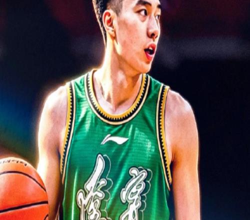 CBA：上海男籃成功續約古德溫，山西三次報價胡金秋，山東男籃還在追求王嵐嵚，胡明軒前往國家隊報到