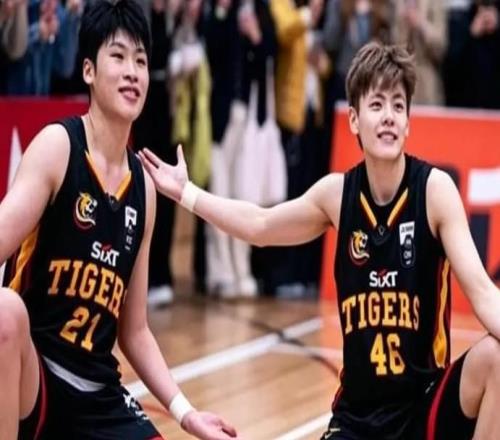 籃協(xié)又出大昏招！宮魯鳴緊急召回兩大國手：楊舒予這次被坑慘了！