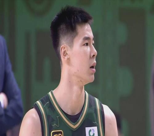 CBA狂野一日！10人正式簽約，郭昊文獲頂薪，北京青島交易被叫停