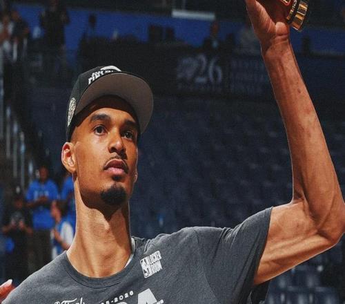 詹姆斯底薪投城，NBA從ALLIN超巨邁入“強(qiáng)運(yùn)營時代”