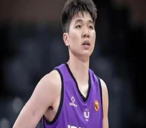 清華大學主帥陳磊評價石奎：打球悟性好