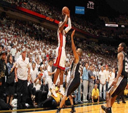 美媒評NBA歷史10大頂級關鍵球員，庫里落榜，科比屈居第3，第1無懸念