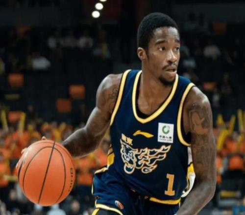 薩姆納離開，廣東隊損失慘重球隊接觸NBA場均10.7分后衛