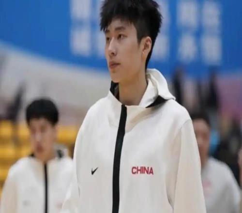 CBA速遞！顧全首秀深圳不敵江蘇，遼籃官宣簽下段睿琪，同曦連簽5人