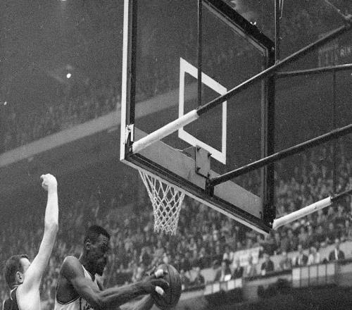 60勝20負仍被逼到兩輪搶七，1962年凱爾特人奪冠有多難