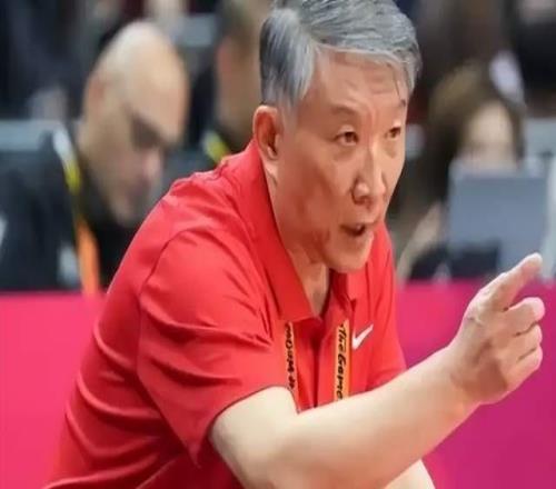 3分險勝！張子宇19分鐘轟24+11，楊舒予12+6盤活全隊，宮魯鳴放心