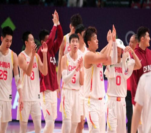 缺席世預(yù)賽+亞運會！男籃23歲鋒線再遭傷病，前全美4星高中生恐難打出來了