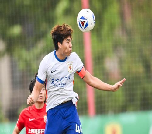 6分關鍵戰告捷！山東泰山B隊客場31力克海港B隊，李鈞鵬頭球、路俊偉破門、王宇軒世界波，登頂北區，沖甲征程依舊任重道遠