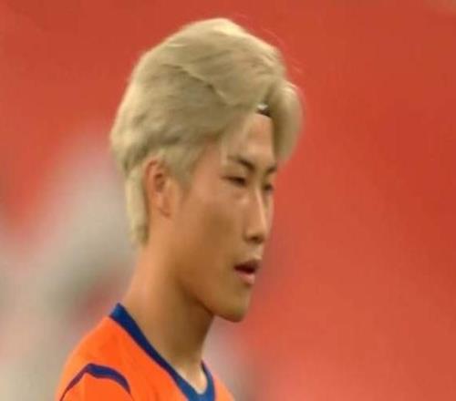 克雷桑單騎闖關破門，泰山隊21絕殺，津門虎4連勝被終結，季勝攀又扮奇兵