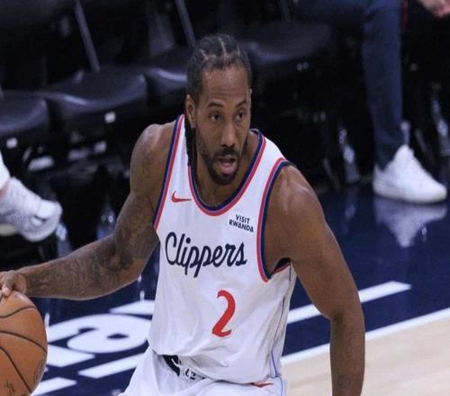 快船一簽7尺5巨人一簽5尺7后衛，56厘米身高差成NBA奇景