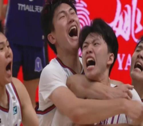 學長姚明坐不住了！上交逆天打板三分絕殺清華